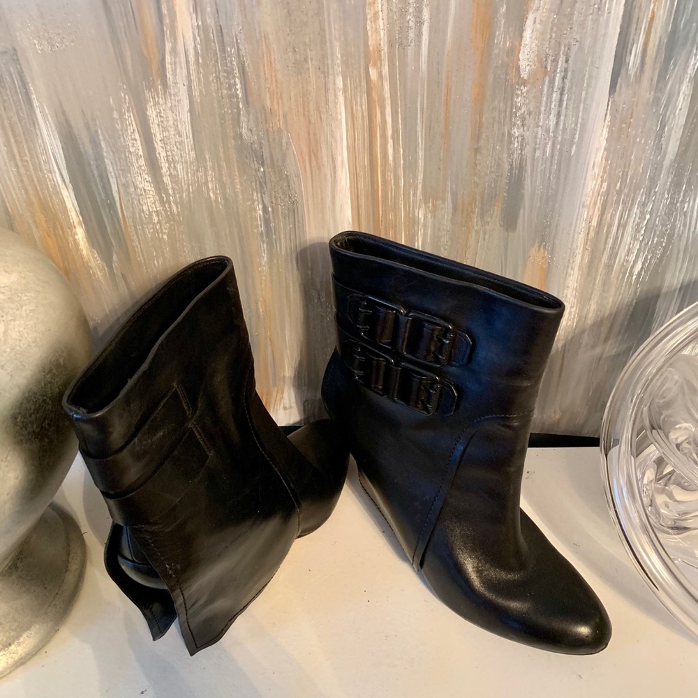Leather ankle boots